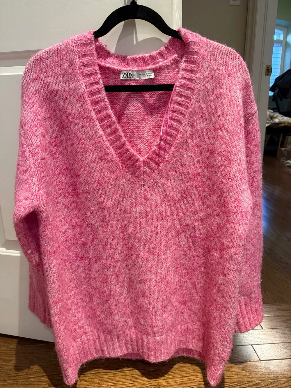 Zara Bright Pink V-Neck Knit Sweater - Picture 1 of 2
